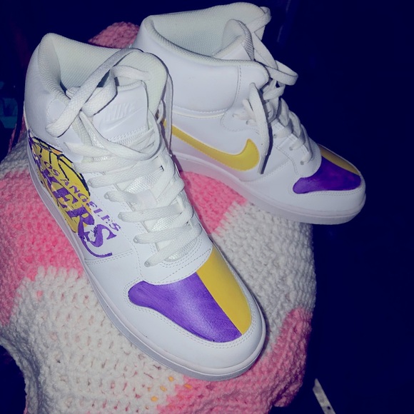 Custom lakers nike worn once - Picture 1 of 2